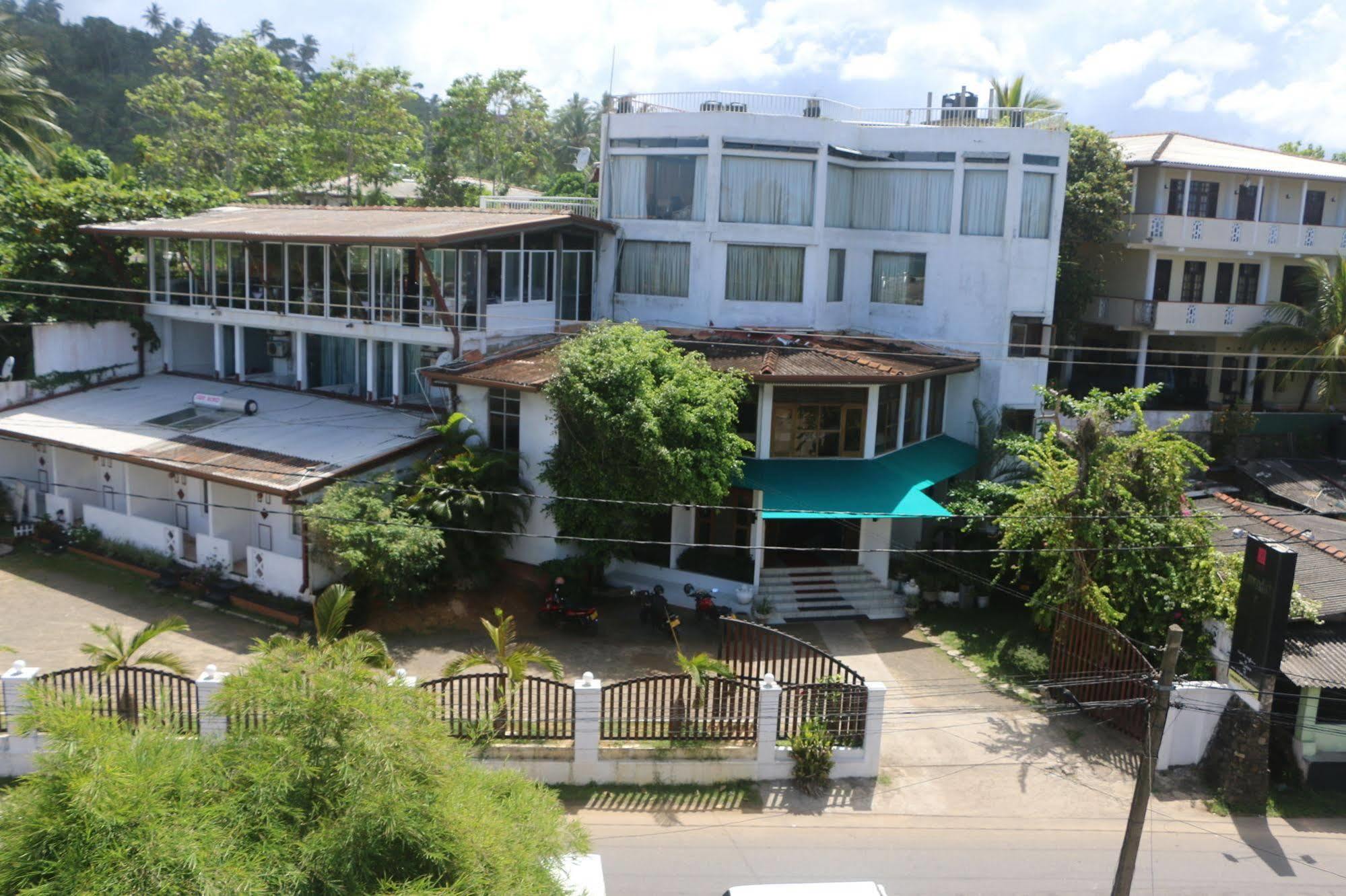 Lavendish Beach Resort 乌纳瓦图纳 外观 照片