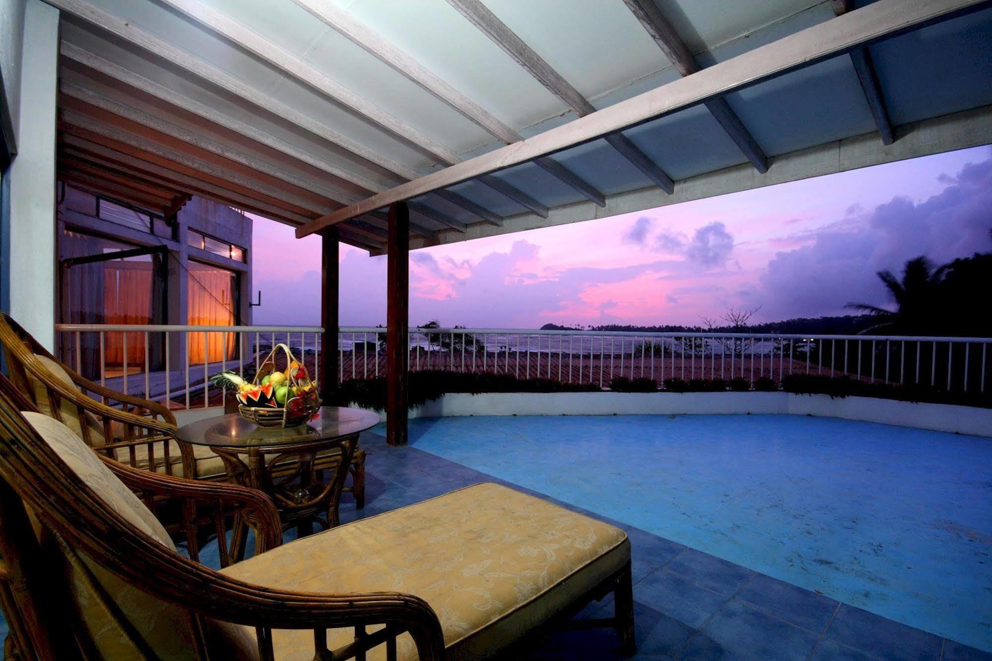 Lavendish Beach Resort 乌纳瓦图纳 外观 照片