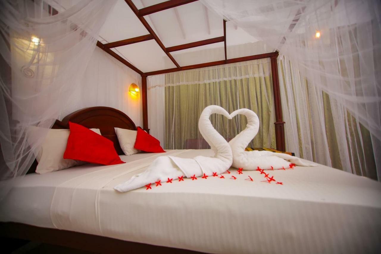 Lavendish Beach Resort 乌纳瓦图纳 外观 照片