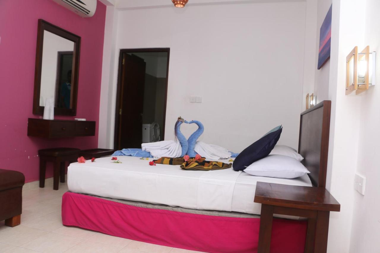 Lavendish Beach Resort 乌纳瓦图纳 外观 照片